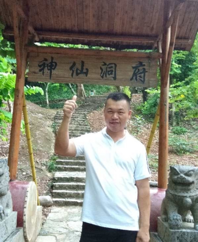 强仔的第一张照片--汕尾认干亲服务网